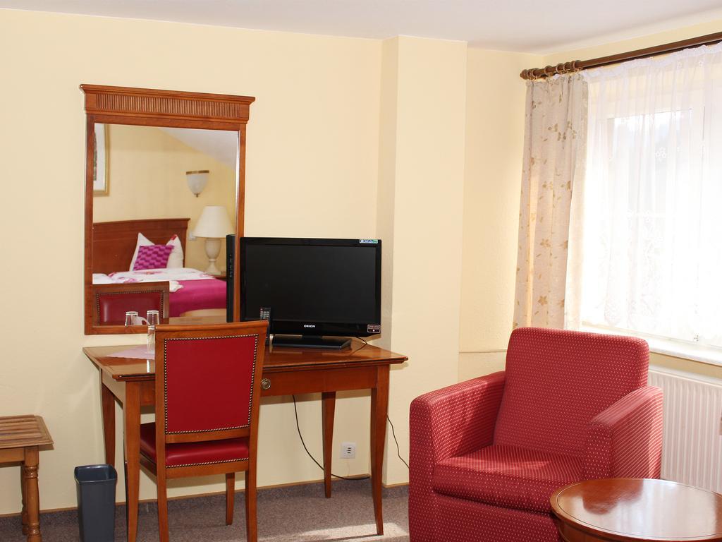 Parkhotel Sonne Schonau im Schwarzwald Ngoại thất bức ảnh