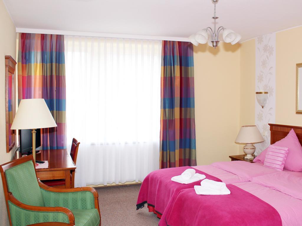 Parkhotel Sonne Schonau im Schwarzwald Ngoại thất bức ảnh