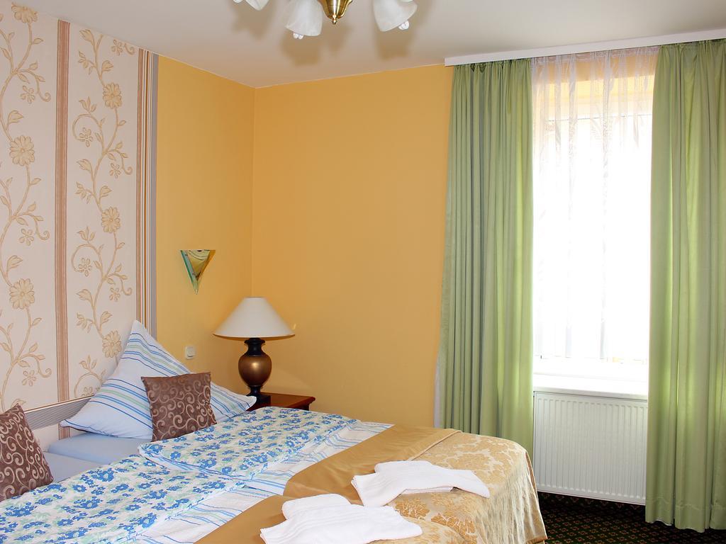 Parkhotel Sonne Schonau im Schwarzwald Ngoại thất bức ảnh